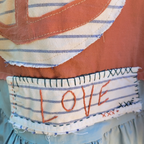 Gorgeous Tunic. PEACE. LOVE. Hippies. - Picture 3 of 6